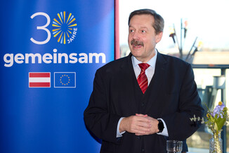 Bild 10 / 33